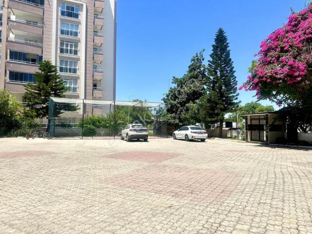 Berrin Kavcar 'dan Yalı Caddesi'nde Geniş Arakat Daire