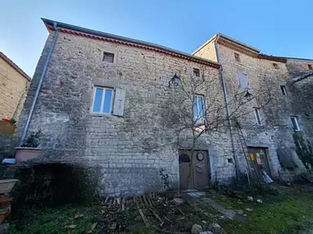 Berrias et Casteljau 07460 Achat / Vente maison 4 pièces t4 jardin cave