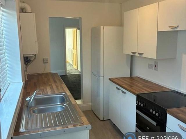Berridge Road, Sheerness, ME12 2 bed terraced house to rent £1,100 pcm £254 pw