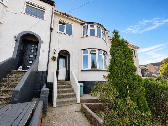 Berry Avenue, Paignton, TQ3 3QN 3 bed terraced house to rent £1,250 pcm £288 pw
