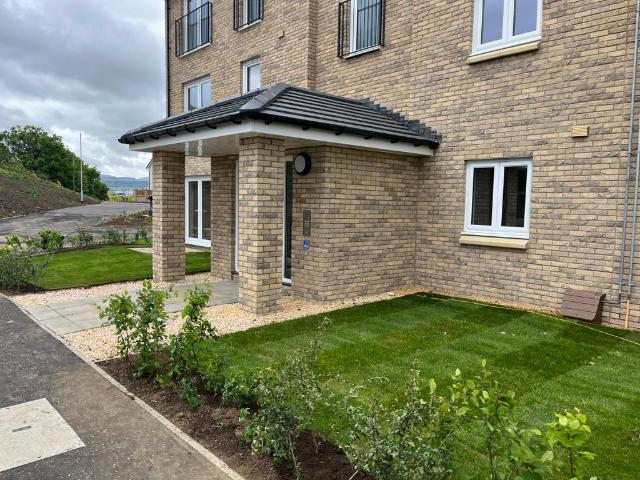 Berry Place, Edinburgh, EH12 2 bed flat to rent £1,495 pcm £345 pw