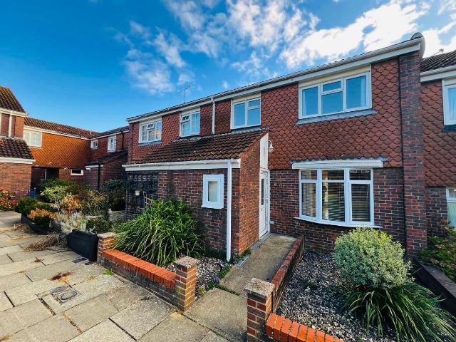 Berrymeade Walk, Crawley RH11, 3 bed property to rent, £1,900 pcm | PrimeLocation