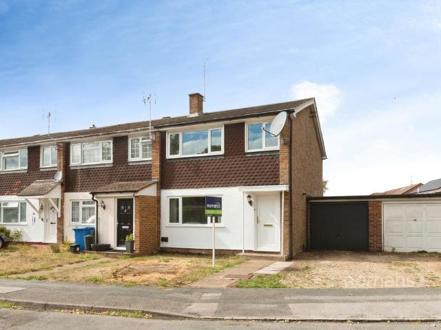 Berrybank, College Town, Sandhurst GU47, 3 bed end terrace house to rent, £1,850 pcm | PrimeLocation