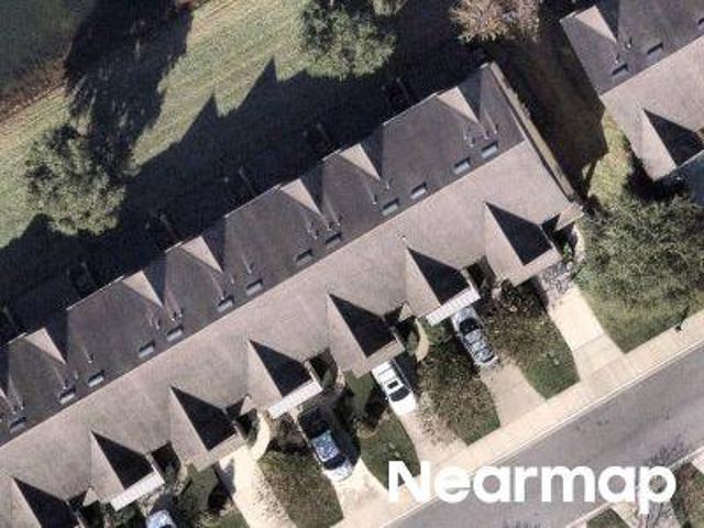 Berrybrook Dr