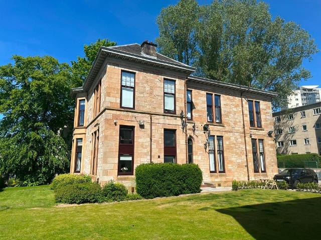Berryknowes Road, Cardonald, Glasgow G52, 2 bed flat to rent, £1,450 pcm | PrimeLocation