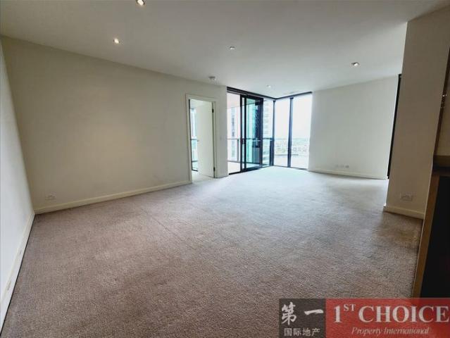 Best Building in docklands! Level 8 Conner Block with 2 Car parks!