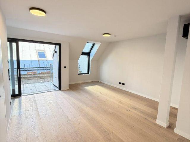 BEST LAGE! Erstbezug 2 Zimmer Wohnung mit Terrasse im 1.Dachgeschoß, und EXZELLENTEM Haus!