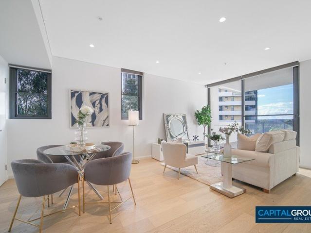 Best Layout Corner Unit Immaculately Maintained, Ready to move in
