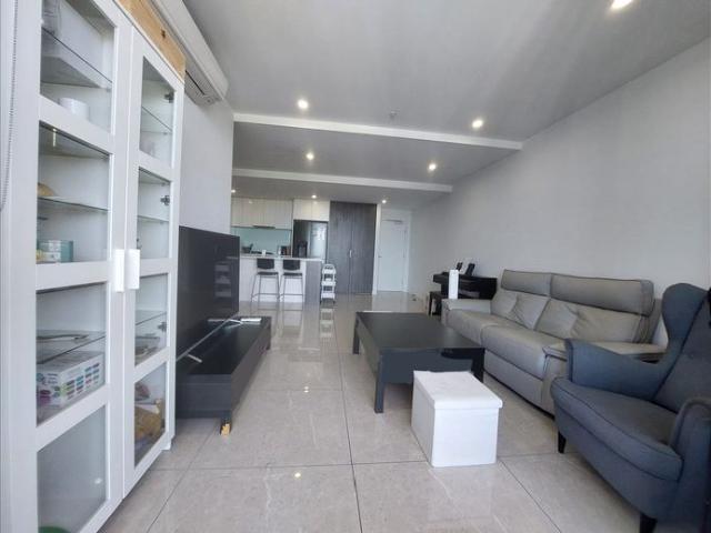 Best location and View APT in Indooroopilly