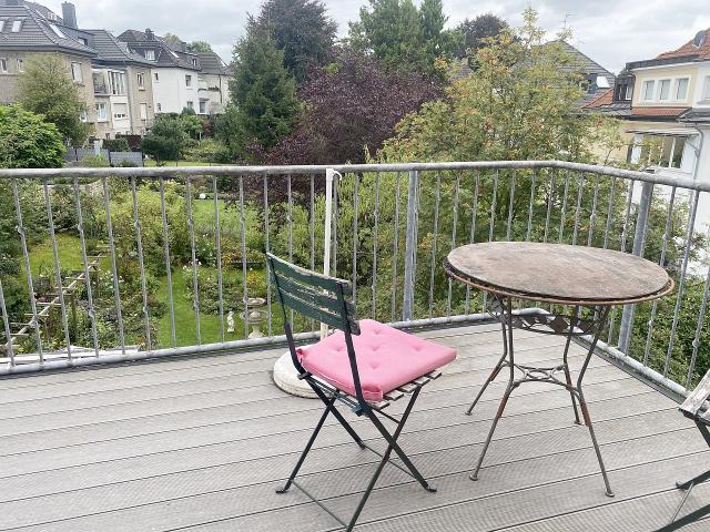 Best location: Chic furnished 2 room Flat in Bredeney – euhabitat