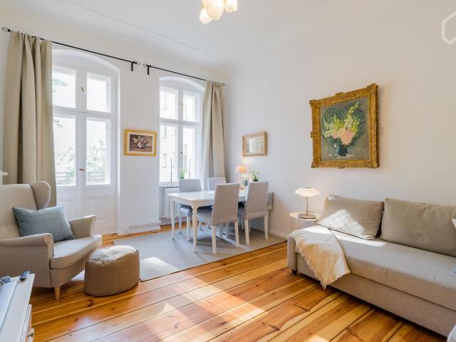 Best location in Berlin Charlottenburg near Kurfürstendamm perfect, quiet and sunny bright flat!, Berlin Amsterdam Apartments for Rent