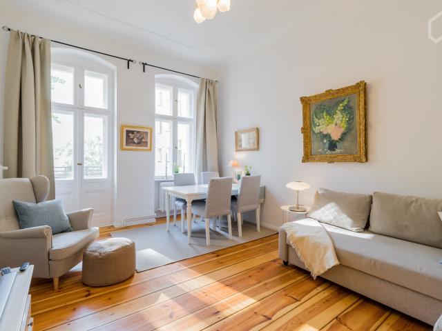 Best location in Berlin Charlottenburg near Kurfürstendamm perfect, quiet and sunny bright flat!