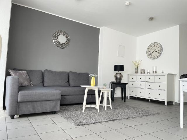 Best place in shopping street Cologne, cozy 2 rooms flat