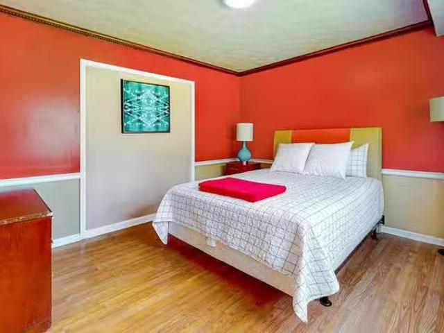 Best Rated Long Term Stay 12+ months Walking Distance From.