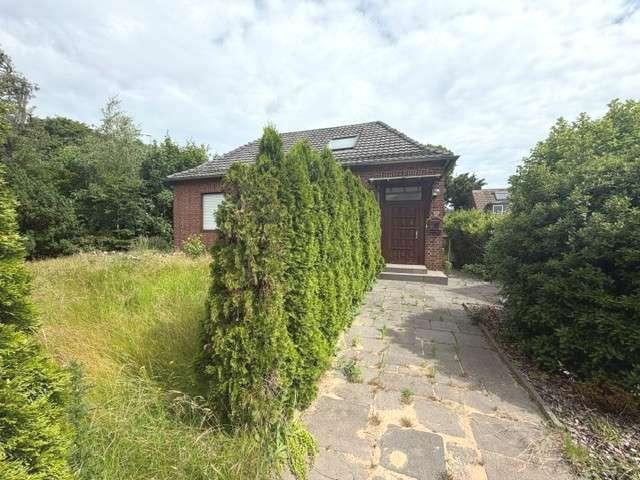 Bestandshaus oder attraktives Baugrundstück, bitte melden!