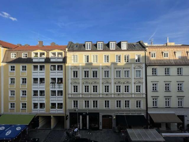 Beste Uni Lage: Schöne, offene, möblierte 1 Zimmer Whg mit Balkon und EBK in Maxvorstadt