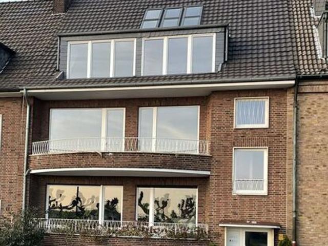Beste Lage in Oberkassel mit Traumblick auf den Rhein