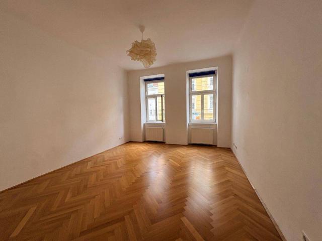 bestens 3 er WG geeignete wunderschöne Stilaltbauwohnung