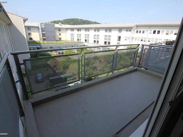 Bestlage! Tolle 2 Raum Wohnung mit Balkon, Aufzug & EBK in Untermhaus direkt am Küchengarten!