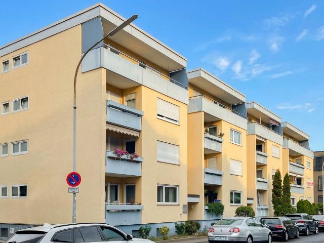 Bestlage am Friedensplatz: 4 Zi. ETW mit ca. 93m² Wfl. – großzügig, lichtdurchflutet, ab 11/26 frei