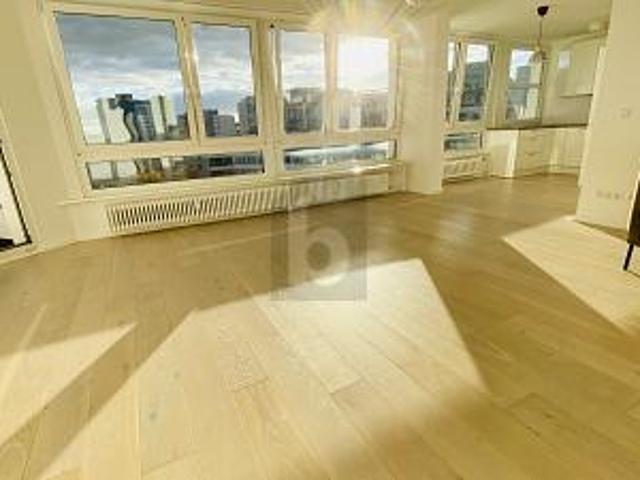 BESTLAGE, LICHTDURCHFLUTETE MIT PANORAMABLICK