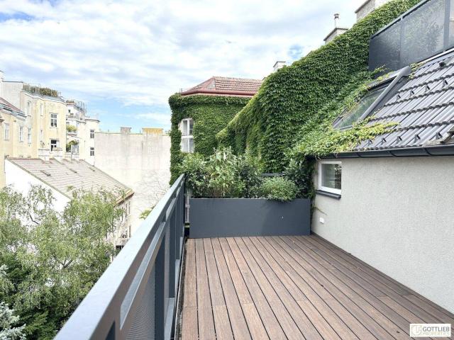 Bestlage nahe Belvedere! Luxuriöse 3 Zimmer Erstbezug Dachgeschoss Wohnung mit zwei Balkonen in historischem Gebäude