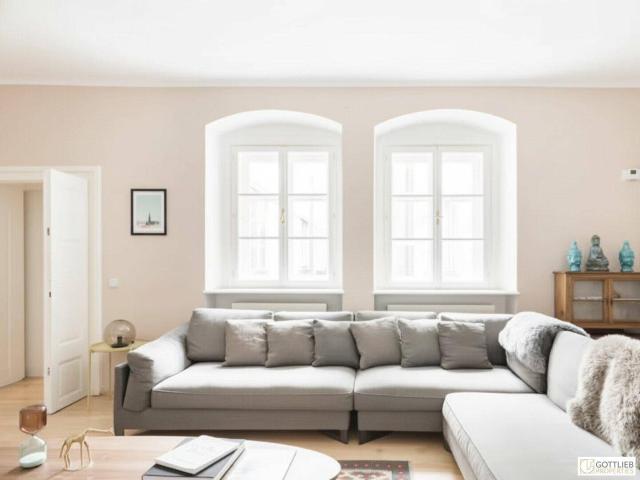 Bestlage nahe Stephansplatz! Elegantes 2,5 Zimmer Stilaltbau Apartment in Renaissance Gebäude in Stockwerks und Hofruhelage