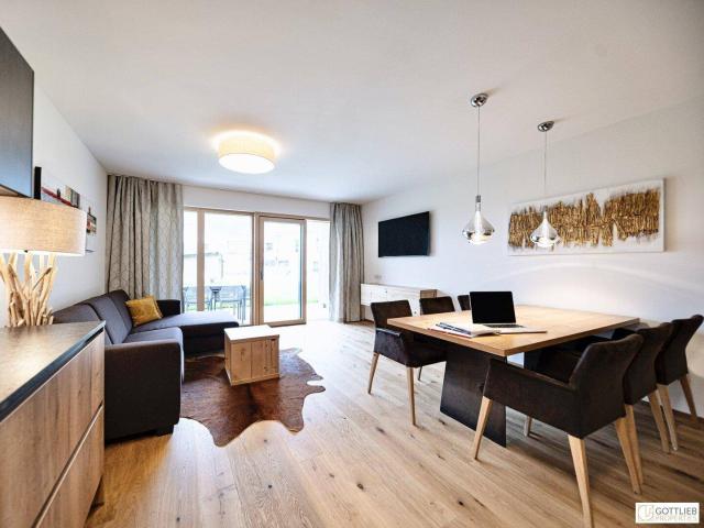 Bestlage Pinzgau mit ca. 6% Rendite! 3 Zimmer Maisonette mit Balkonen sowie beheiztem Aussenpool