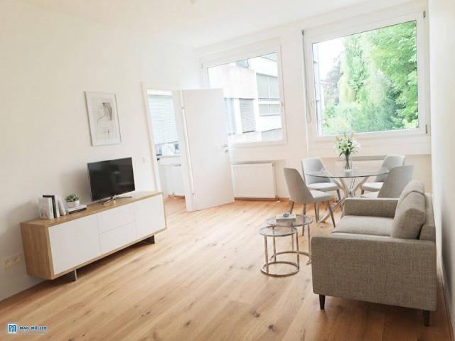 Bestlage Riedenburg nahe Neutor: Top renovierte 2 ZI Traumwohnung