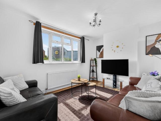 Bestwood Street, Surrey Quays SE8, 2 bed semi detached house to rent, £2,150 pcm | PrimeLocation