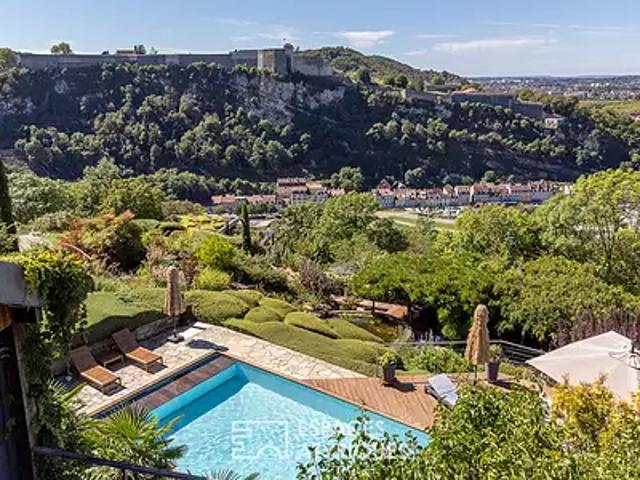 Besançon 25000 Achat / Vente maison 8 pièces t8 au dernier étage piscine