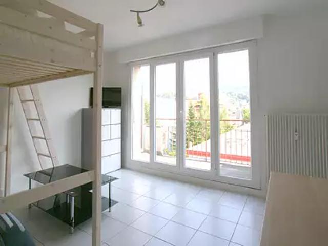 Besançon 25000 Location appartement 1 pièce t1 au dernier étage