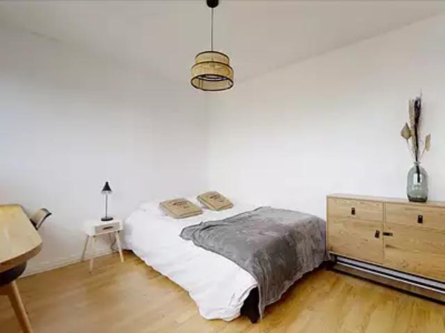 Besançon 25000 Location appartement au dernier étage balcon