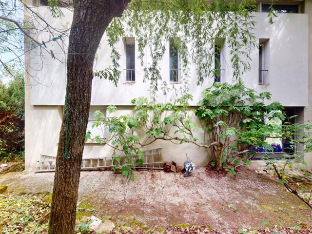 BESANÇON VELOTTE | Maison d'architecte des années 70 avec terrain constructible de 15 ares