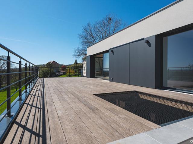 BESANCON Fontain Maison d'architecte NEUVE Piscine et vue