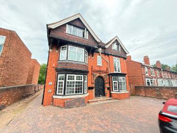 Bescot Road, Walsall WS2, 2 bed flat to rent, £1,300 pcm | PrimeLocation