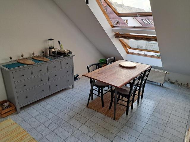 Besondere 2,5 Zi. Maisonetten Whg zentral, möbl mit Stellpl
