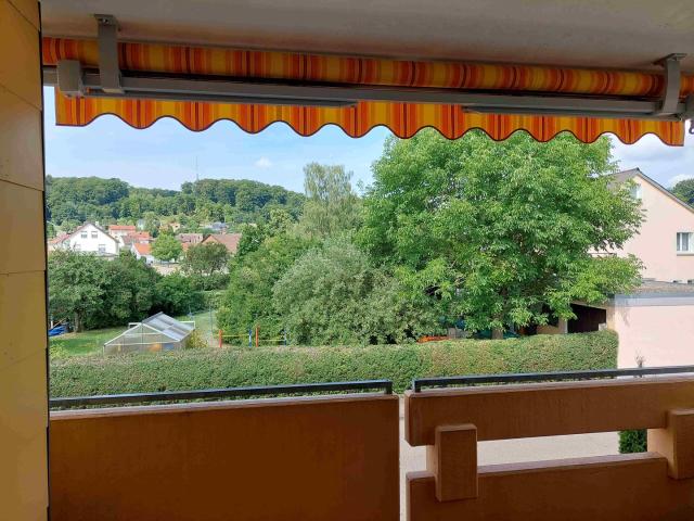 Besondere Gelegenheit: Freundliche 4 Zimmer Wohnung mit TG Stellplatz in Steinheim am Albuch