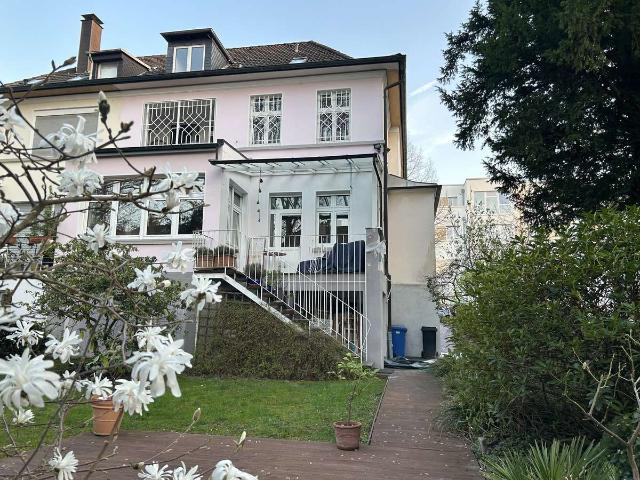 Besonderer Altbau Bredeney+separater Eingang zu zusätzlichem Wohnraum _von privat ohne Provision!