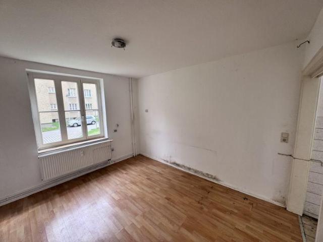 Besonderes Angebot für Handwerker und Studenten / Wohnung für Selbstrenovierer