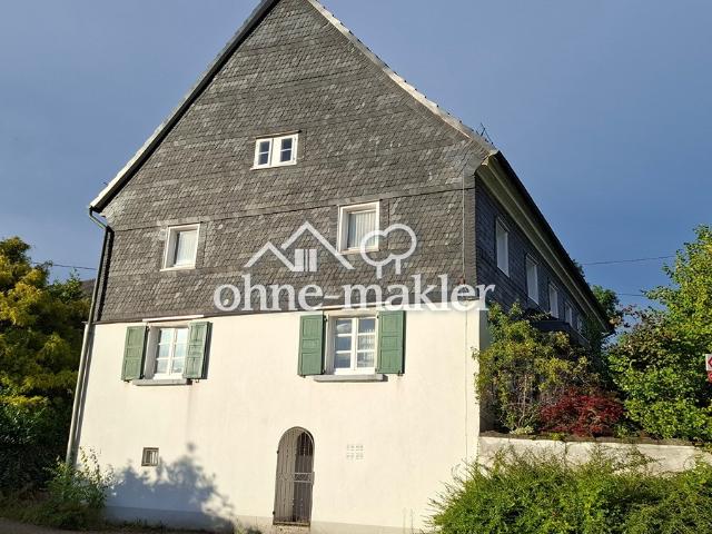 Besonderes Haus mit Geschichte in Dorf mit Ausblick