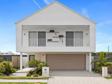Bespoke Marina Masterpiece Luxurious Coastal Living with Panoramic Water Views
