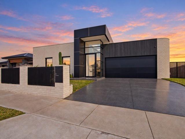Bespoke Architectural Living