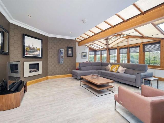 Bespoke built 5 bedroom 6,446 Sq Ft residence in grounds of over an acre on the fringe of the village and countryside