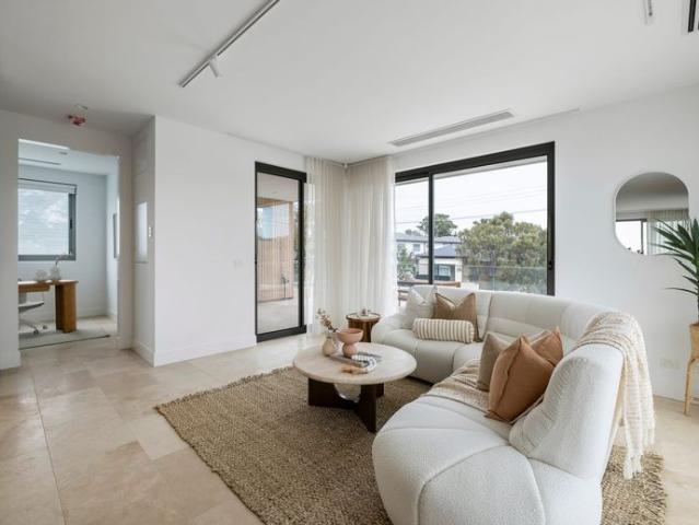 Bespoke Beachside Luxury | Brand New Architectural Residence