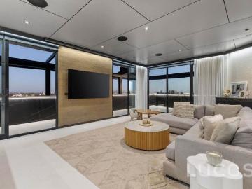 BESPOKE CHARACTER, STUNNING VIEWS, AND 2 LEVELS OF MODERN BLISS