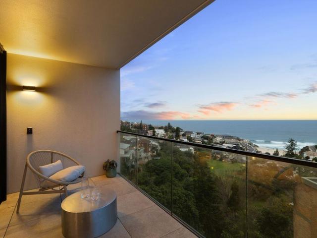 Bespoke Coastal Residence In 'Skye Tamarama' With Panoramic Ocean Views