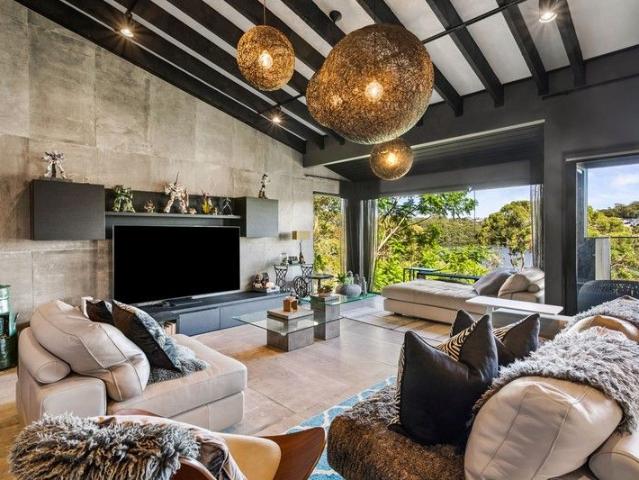 Bespoke designer sanctuary with exquisite river views