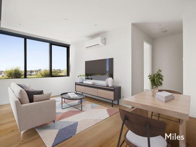 Bespoke Luxury, Brilliant Light & Breathtaking Views