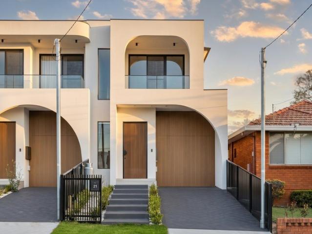 Bespoke Luxury Living By The Highly Reputable Interlink Development Group